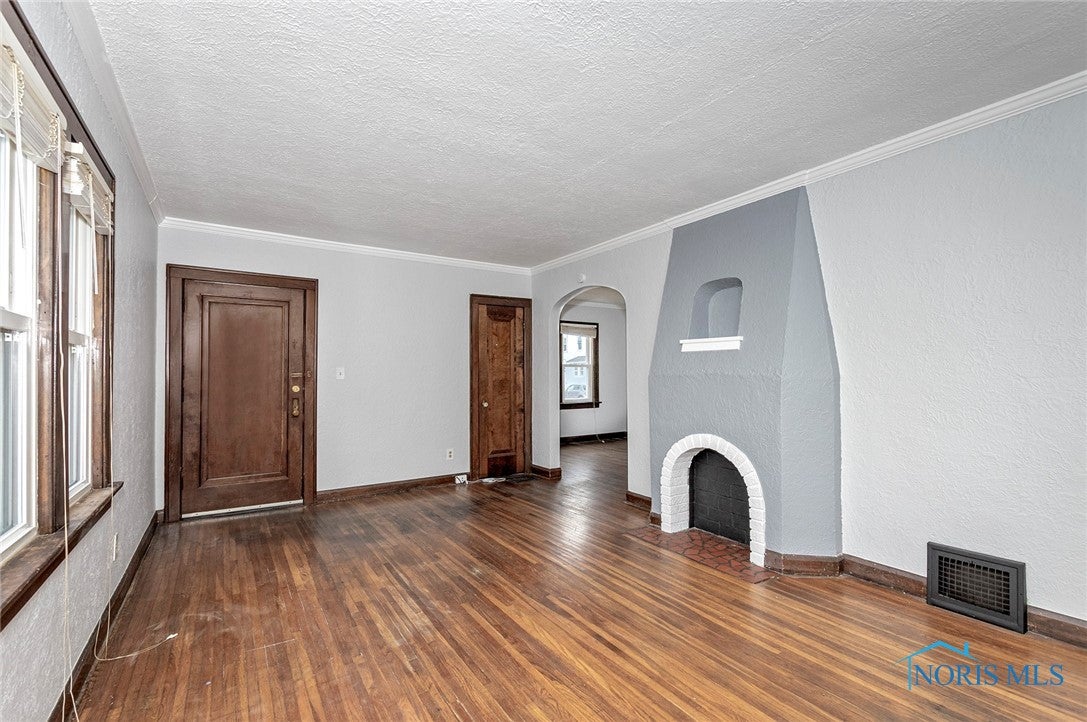 2517 Montebello Road Toledo, OH 43607 - Photo 2 of 29 Lower