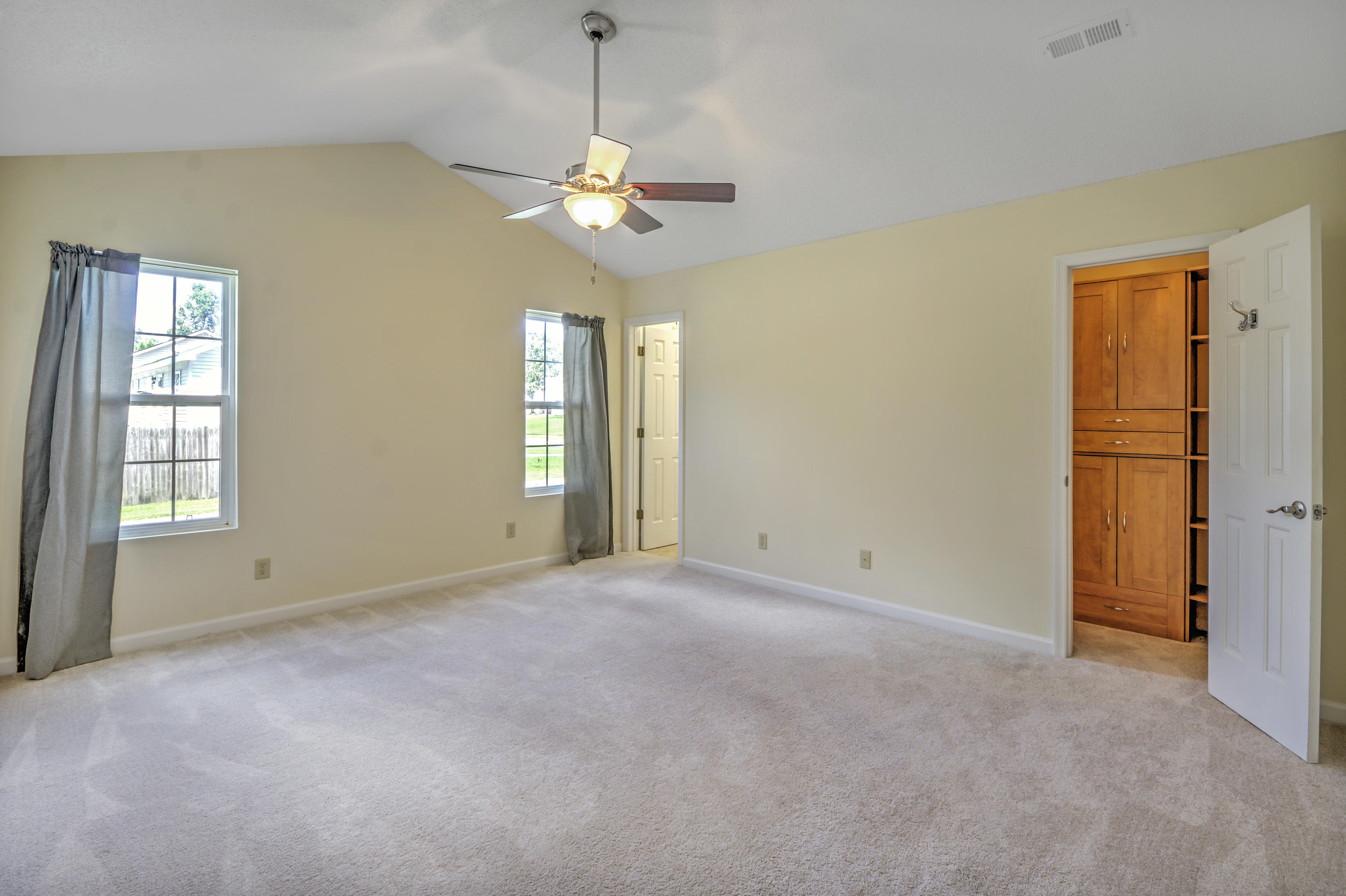 162 Two Hitch Road Goose Creek, SC 29445 - Photo 5 of 22 IMG_0500_1_2