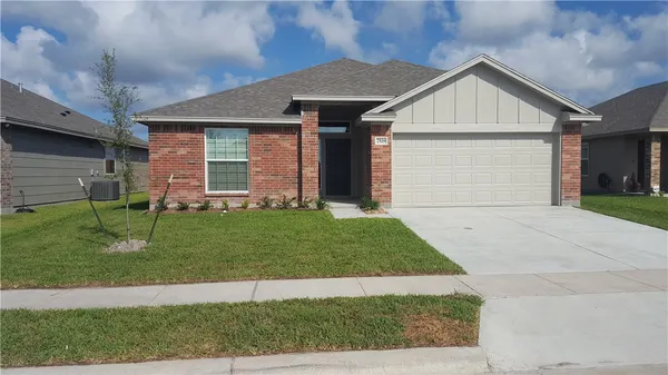 $2,095 | 7518 Ranch View Drive, Corpus Christi, TX 78414