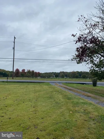 $1,800 | 871 Fairfax Pike, Stephens City, VA 22655