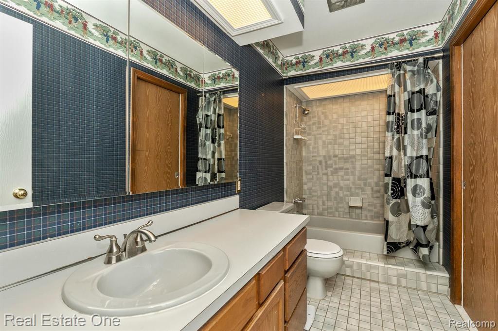 267 Slade Court Rochester Hills, MI 48307 - Photo 13 of 25
