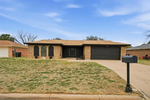 $319,900 | 3124 Primrose Drive, Abilene, TX 79606