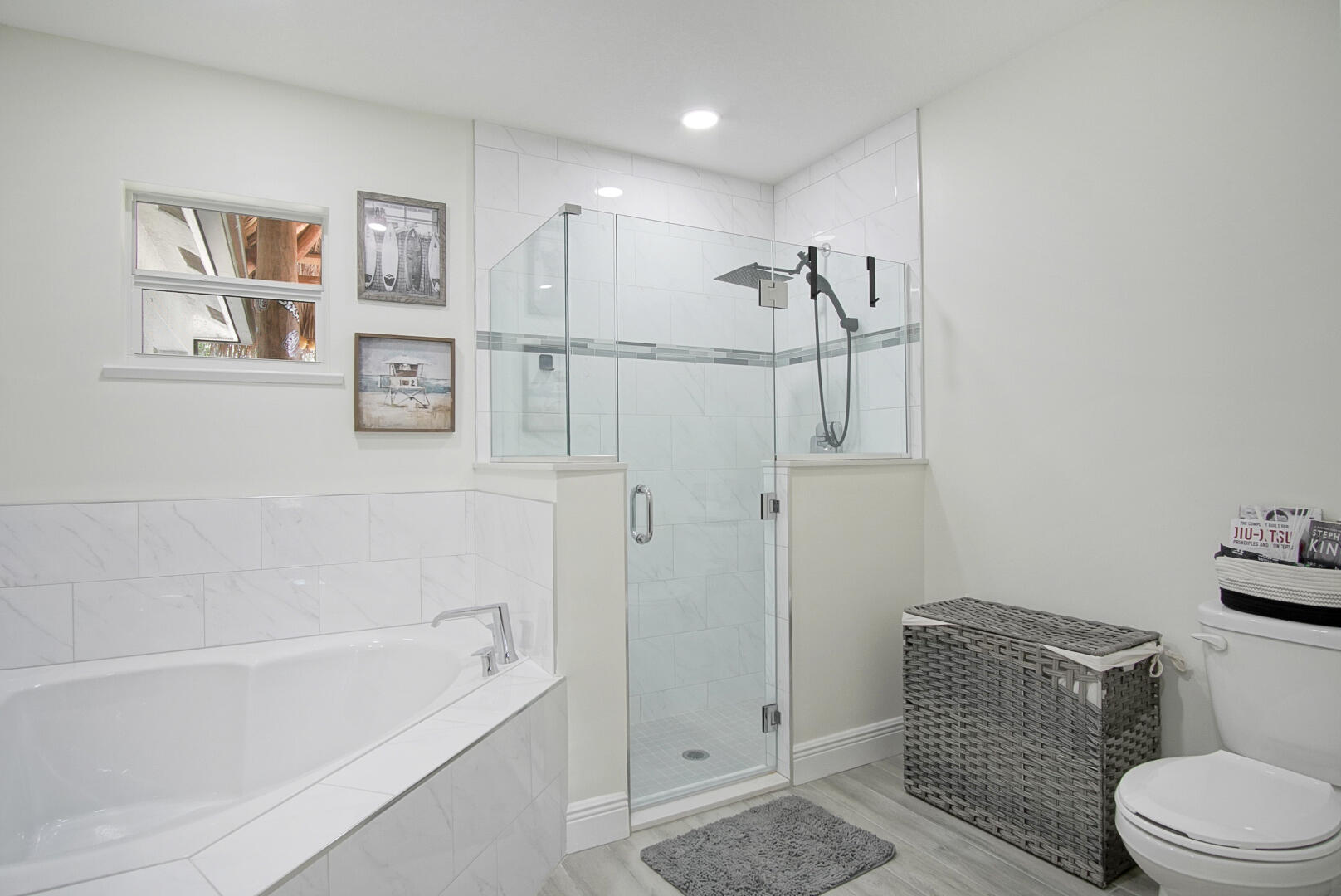 5302 Seagrape Drive Fort Pierce, FL 34982 - Photo 16 of 35 a bathroom with a toilet a sink and bathtub