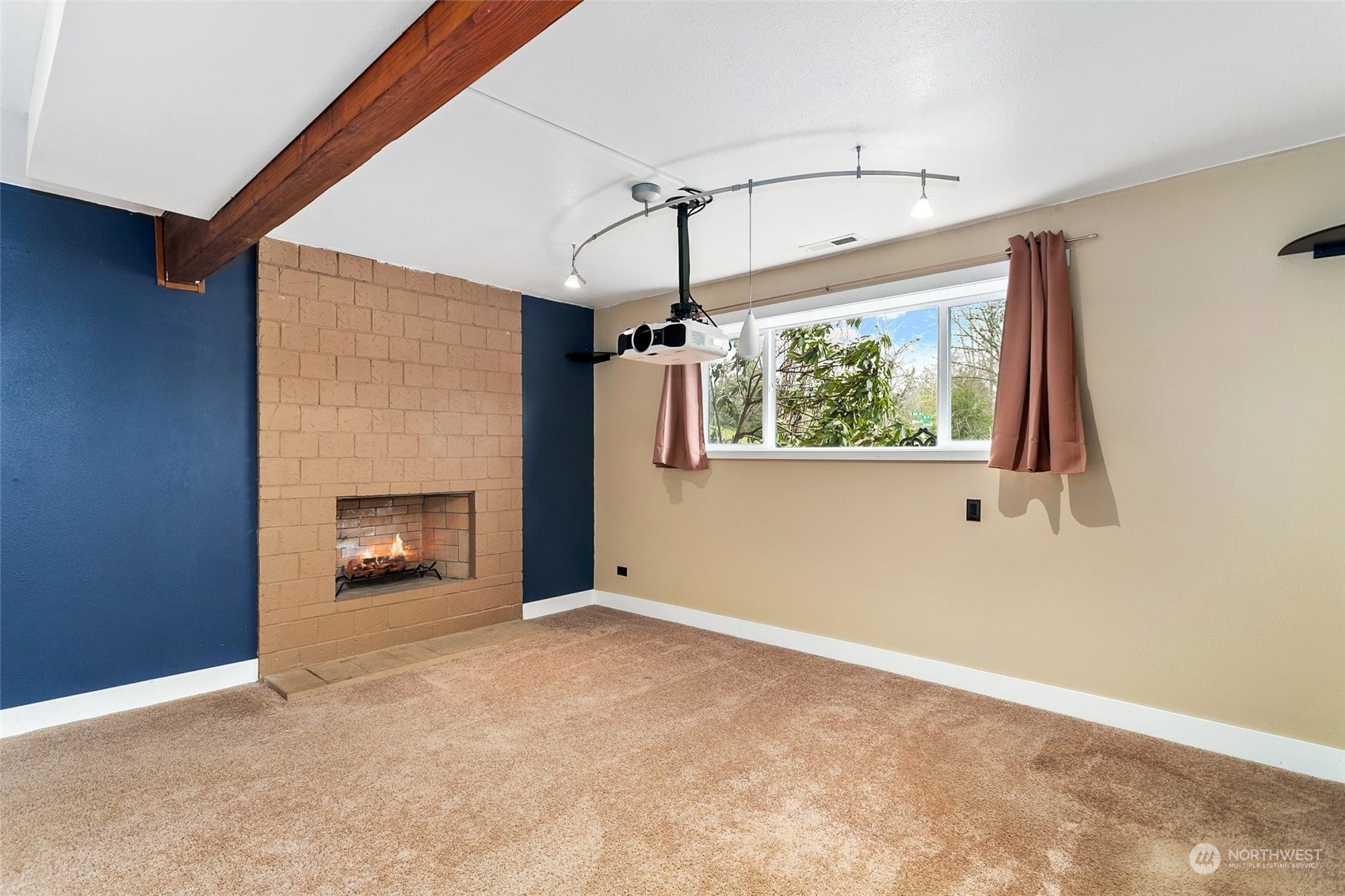 26007 36th Place South Kent, WA 98032 - Photo 24 of 37 an empty room with windows and fireplace