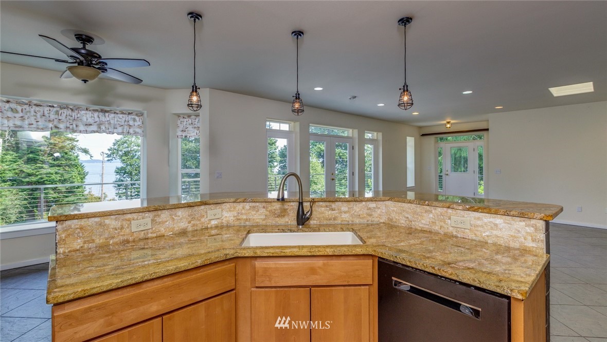 4900 Roney Road Bow, WA 98232 - Photo 12 of 25 Gallery Image 12