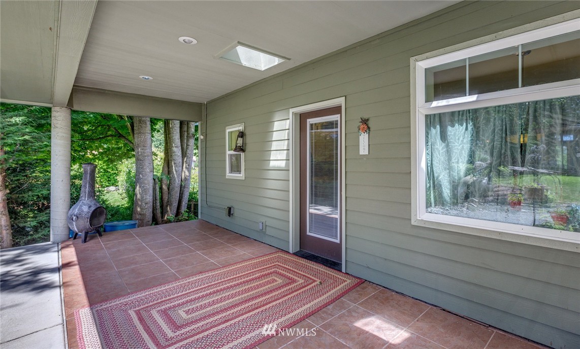 4900 Roney Road Bow, WA 98232 - Photo 4 of 25 Gallery Image 4
