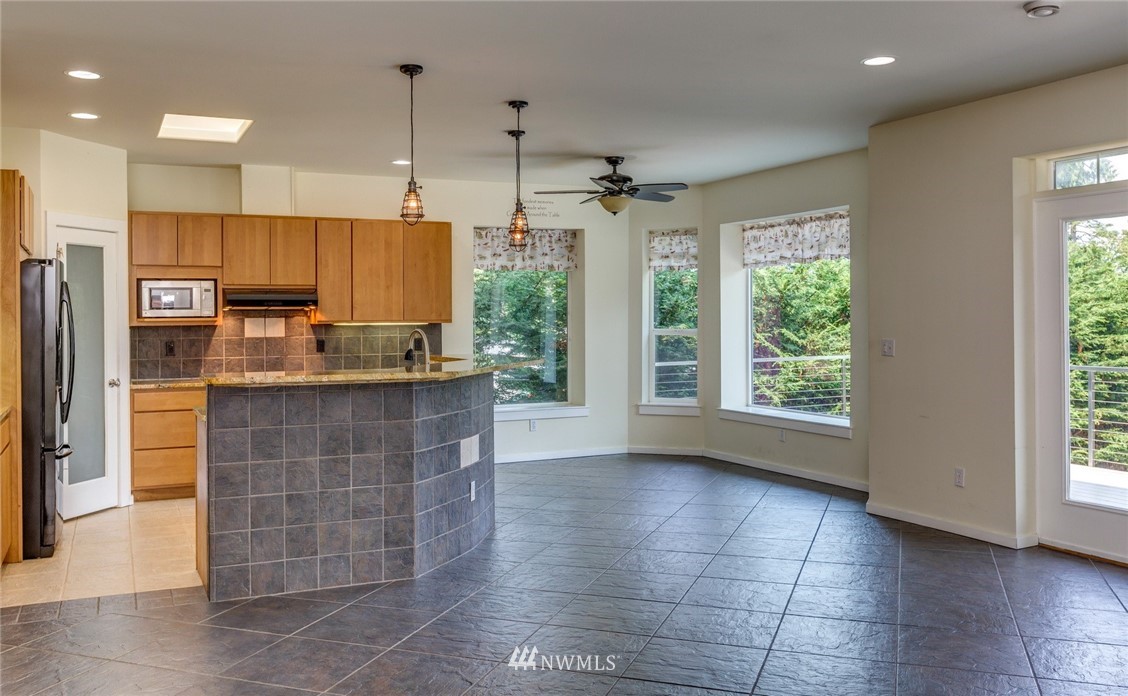 4900 Roney Road Bow, WA 98232 - Photo 8 of 25 Gallery Image 8