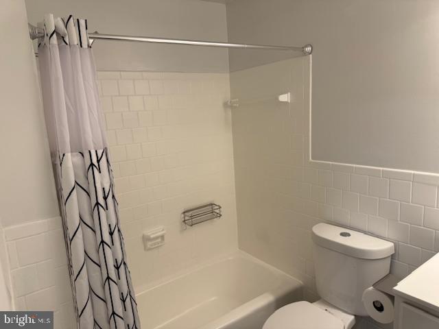 9507 Fort Foote Road Fort Washington, MD 20744 - Photo 18 of 49 Hallbath newly remodelled