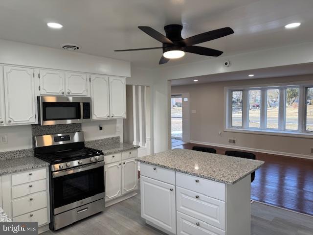 9507 Fort Foote Road Fort Washington, MD 20744 - Photo 5 of 49 Island kitchen