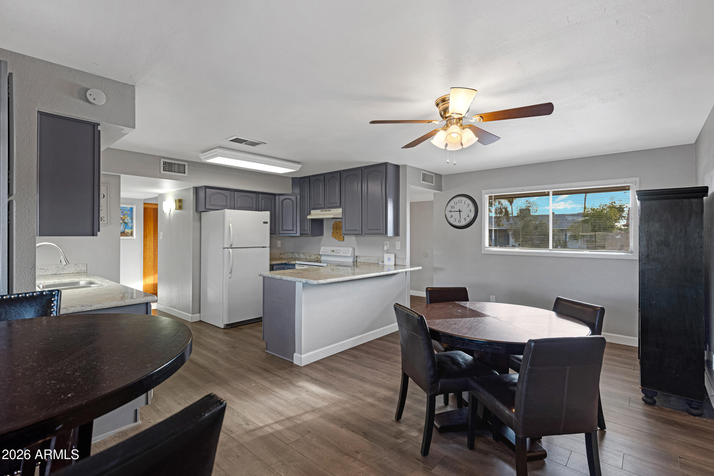 4423 South Newberry Road Tempe, AZ 85282 - Photo 10 of 50