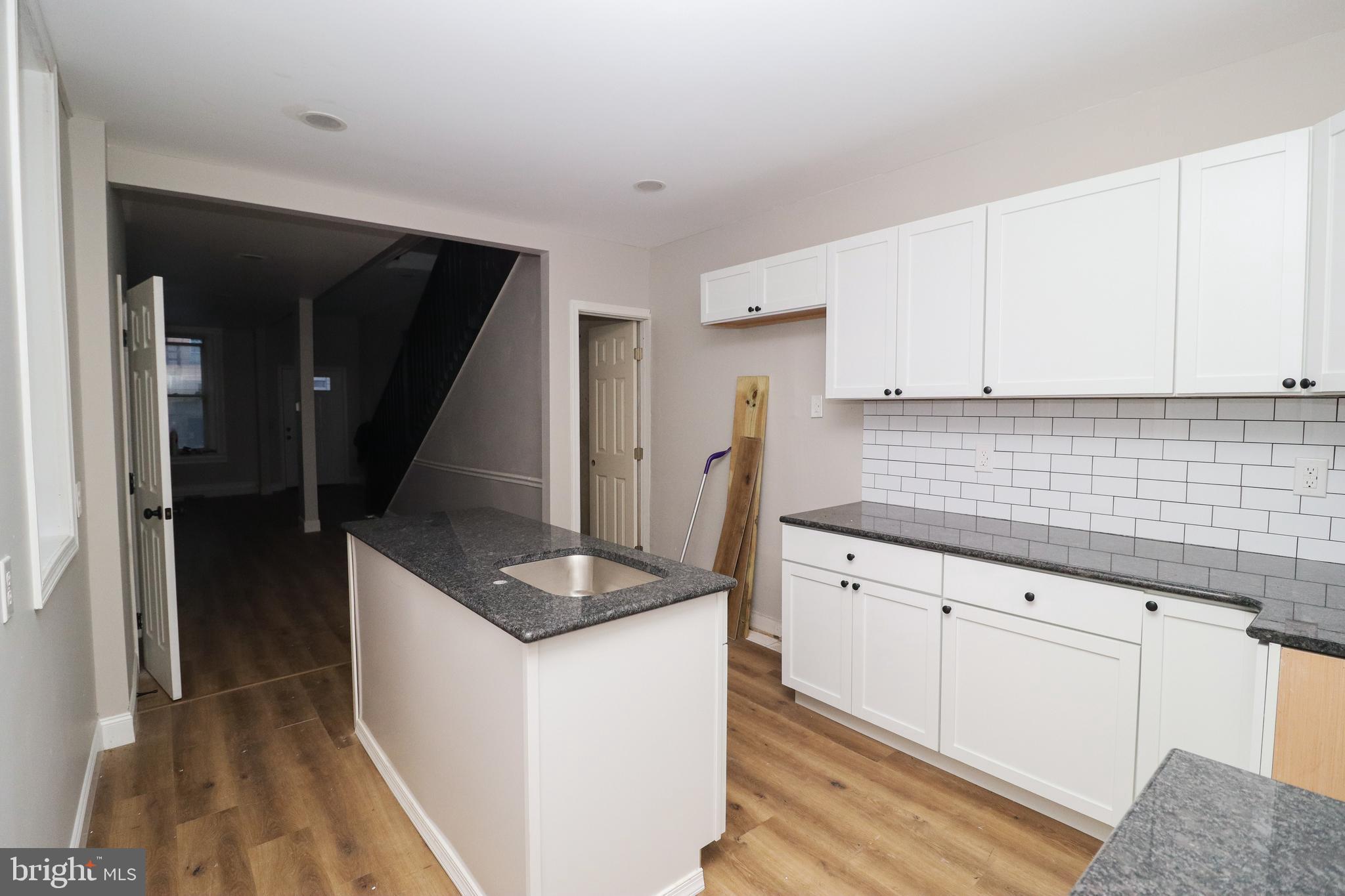 34 West Maple Street York, PA 17401 - Photo 6 of 30