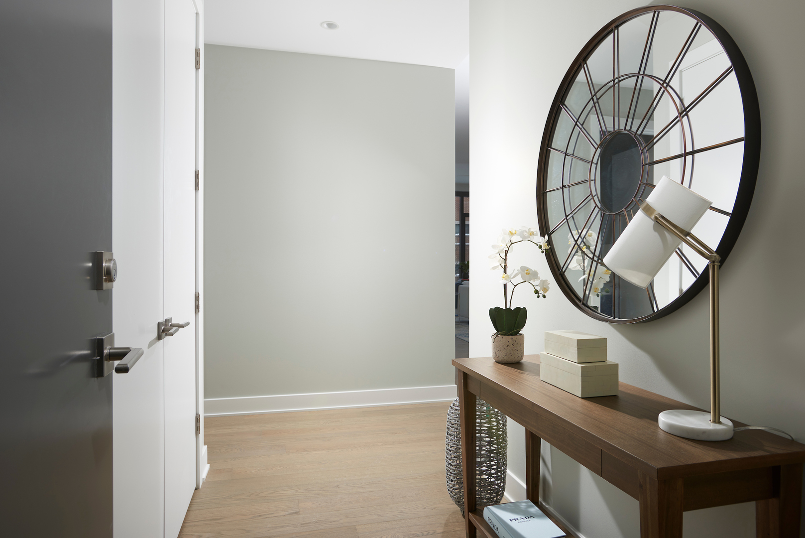 6 North Bishop Street, Unit 203 Chicago, IL 60607 - Photo 16 of 17 a view of a mirror in a room