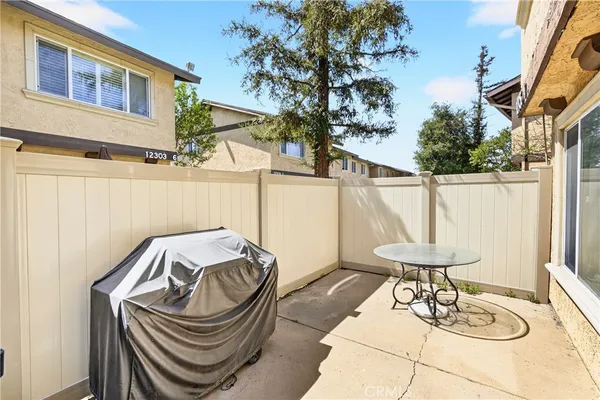 $640,000 | 12305 Runnymede Street, Unit 1, North Hollywood, CA 91605