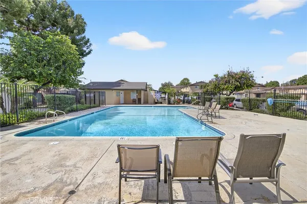 $640,000 | 12305 Runnymede Street, Unit 1, North Hollywood, CA 91605