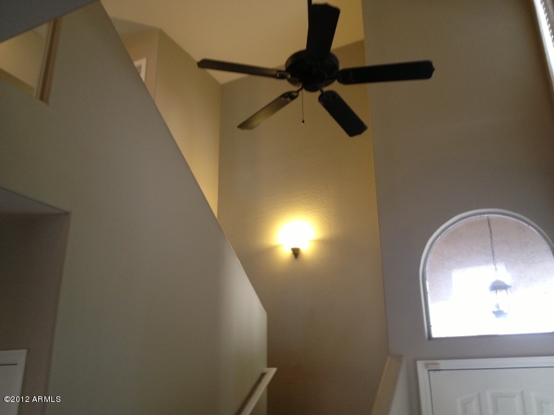 17435 North 16th Place Phoenix, AZ 85022 - Photo 28 of 42 foyer view