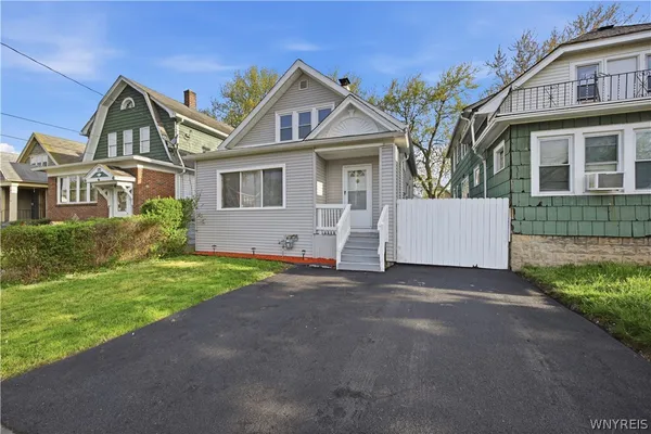 $229,000 | 122 Dartmouth Avenue, Buffalo, NY 14215