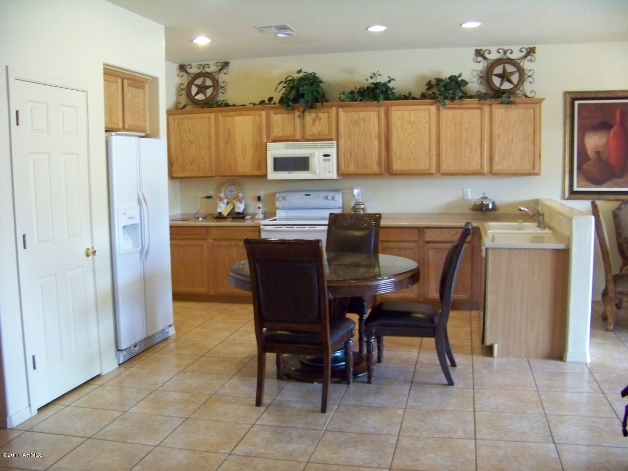 1930 East Joy Ranch Road Phoenix, AZ 85086 - Photo 4 of 10 Kitchen