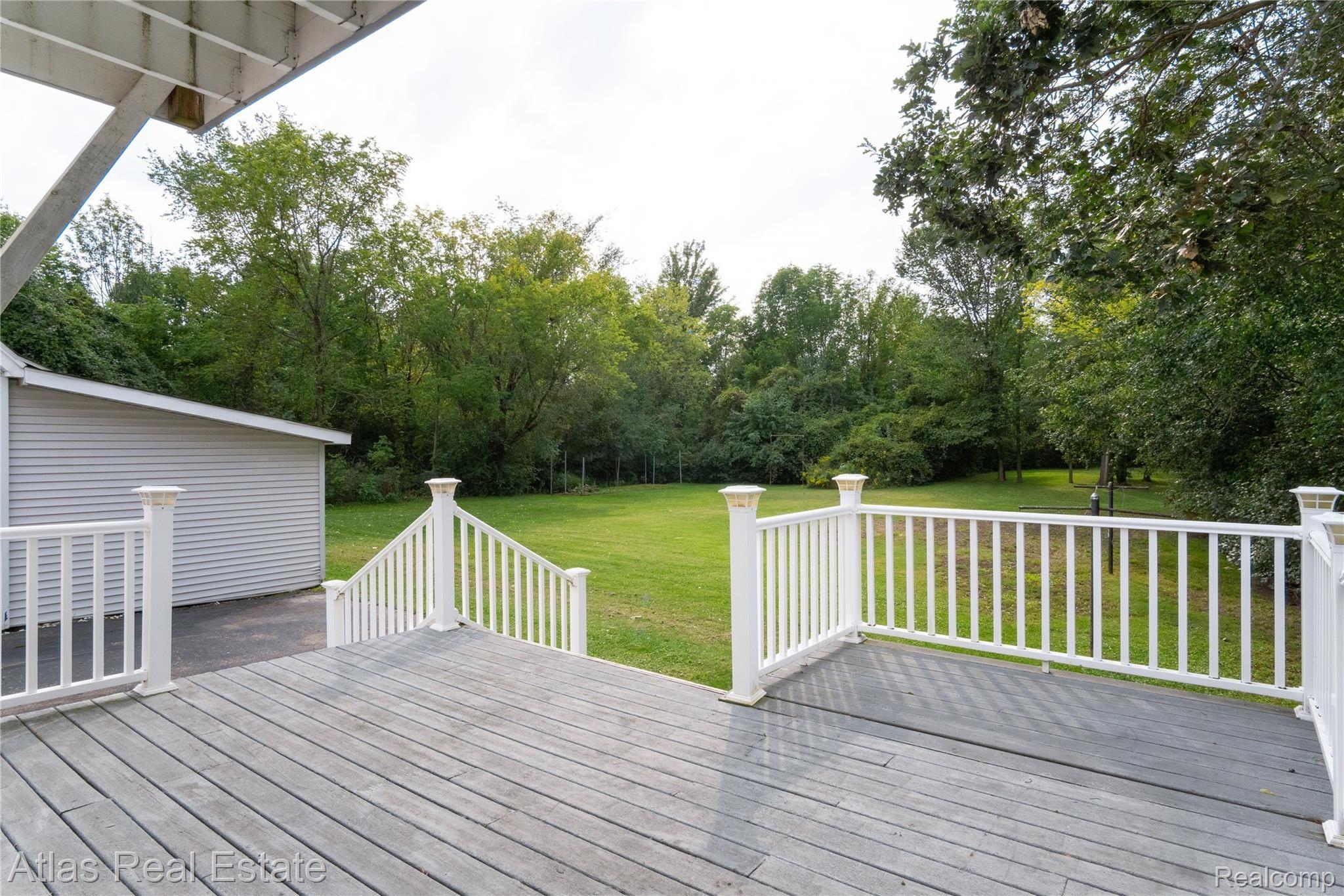 7414 Embury Road Grand Blanc, MI 48439 - Photo 6 of 42 Exteriors (8 of 13).jpg