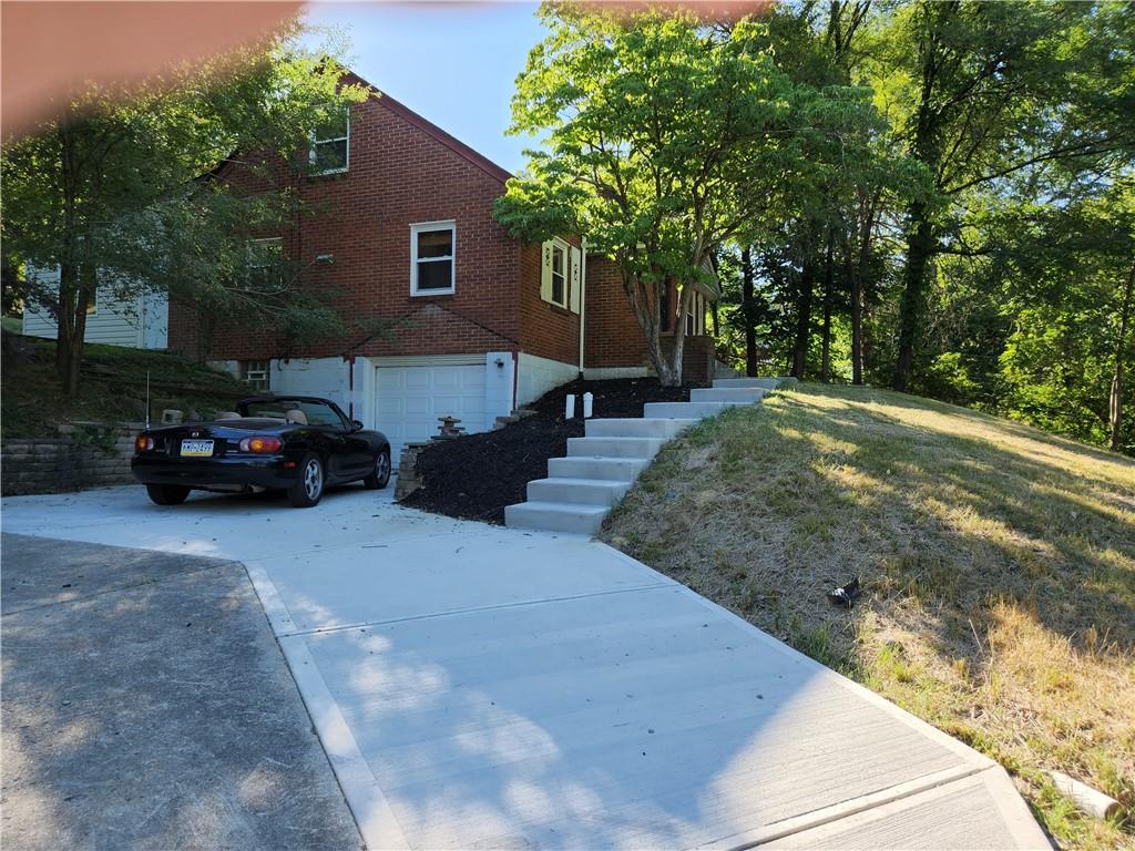 1086 Jefferson Road Pittsburgh, PA 15235 - Photo 1 of 25 Gallery Image 1
