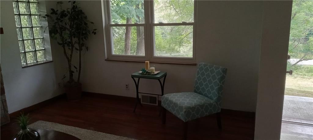 1086 Jefferson Road Pittsburgh, PA 15235 - Photo 16 of 25 Gallery Image 16