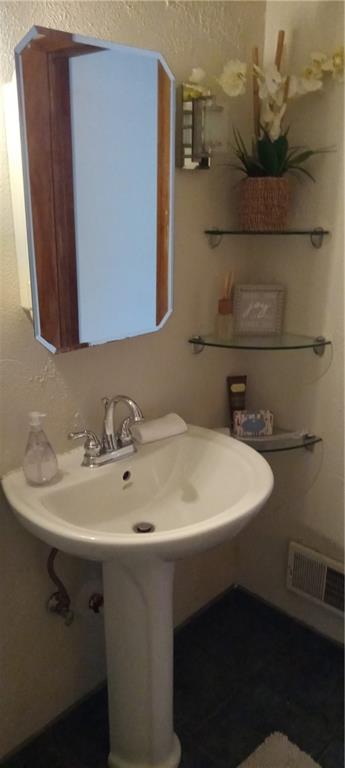 1086 Jefferson Road Pittsburgh, PA 15235 - Photo 23 of 25 Gallery Image 23