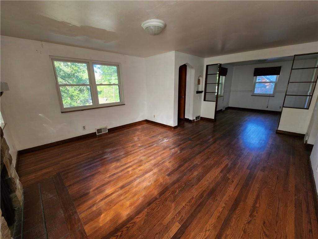 1086 Jefferson Road Pittsburgh, PA 15235 - Photo 6 of 25 Gallery Image 6