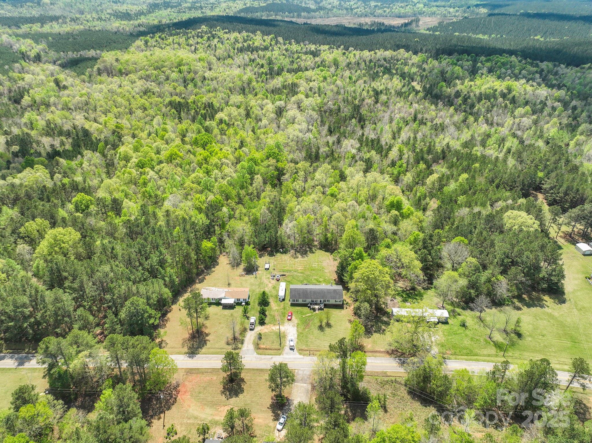 1766 Duckwood Road Lancaster, SC 29720 - Photo 3 of 31
