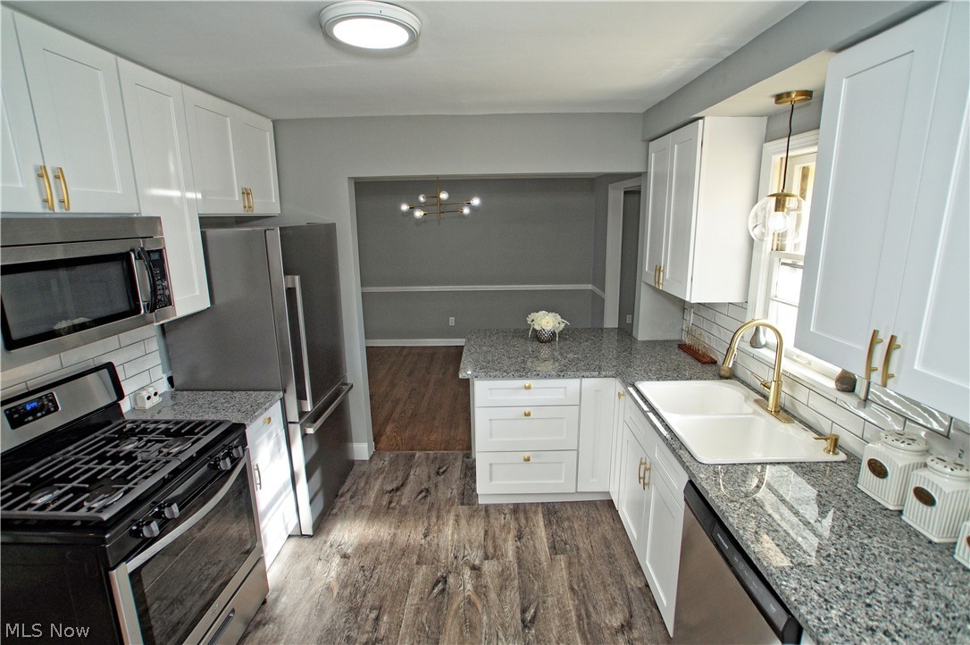 4034 Stilmore Road Cleveland, OH 44121 - Photo 9 of 26