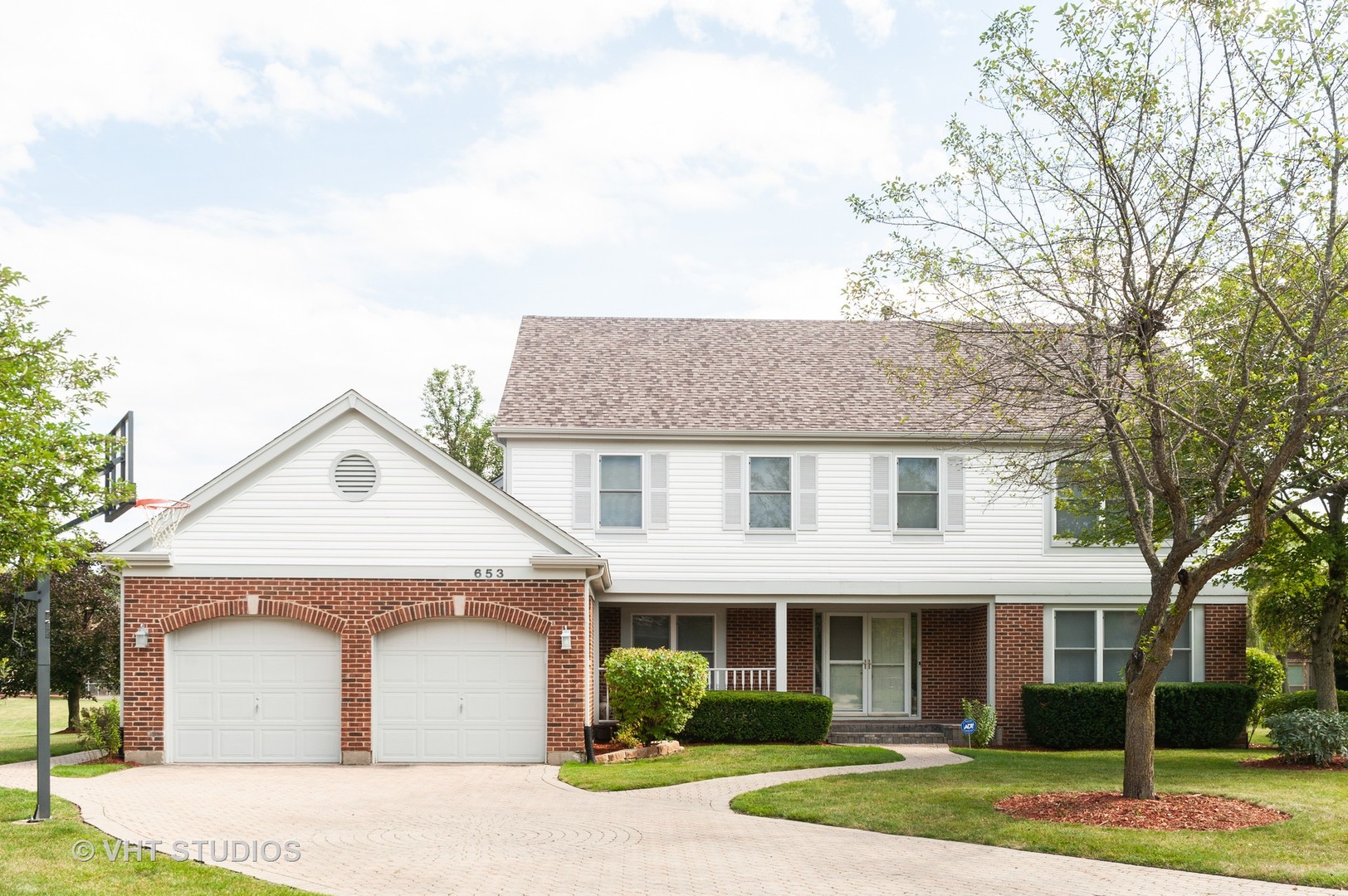 653 Raintree Court Buffalo Grove, IL 60089 - Photo 1 of 29