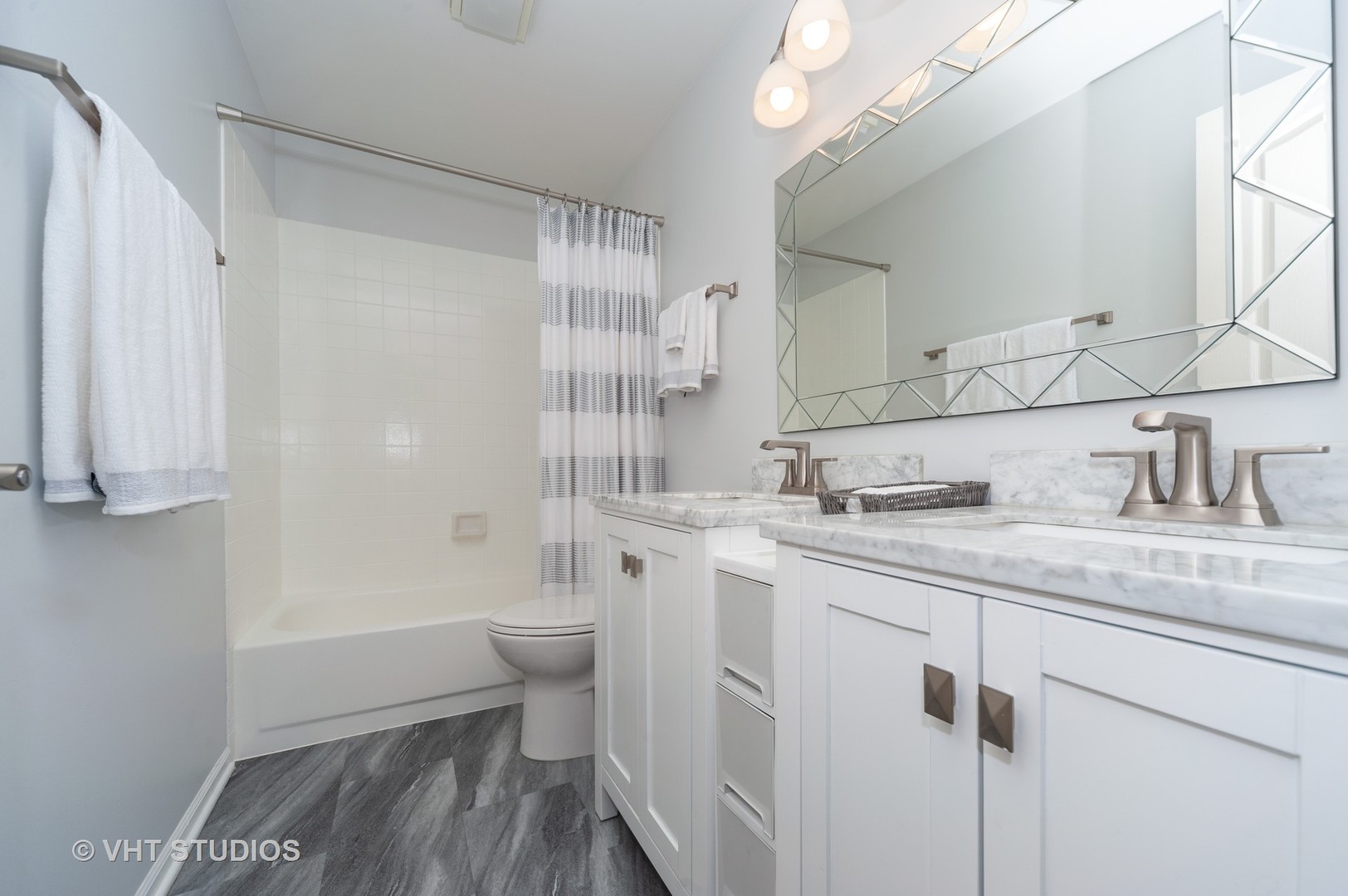 653 Raintree Court Buffalo Grove, IL 60089 - Photo 16 of 29