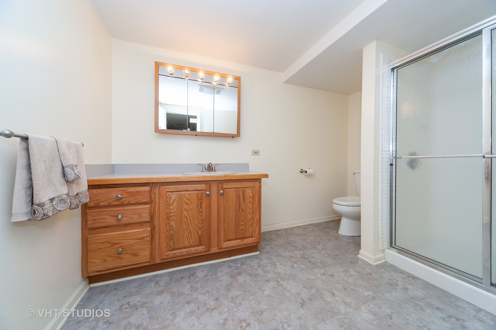 653 Raintree Court Buffalo Grove, IL 60089 - Photo 22 of 29