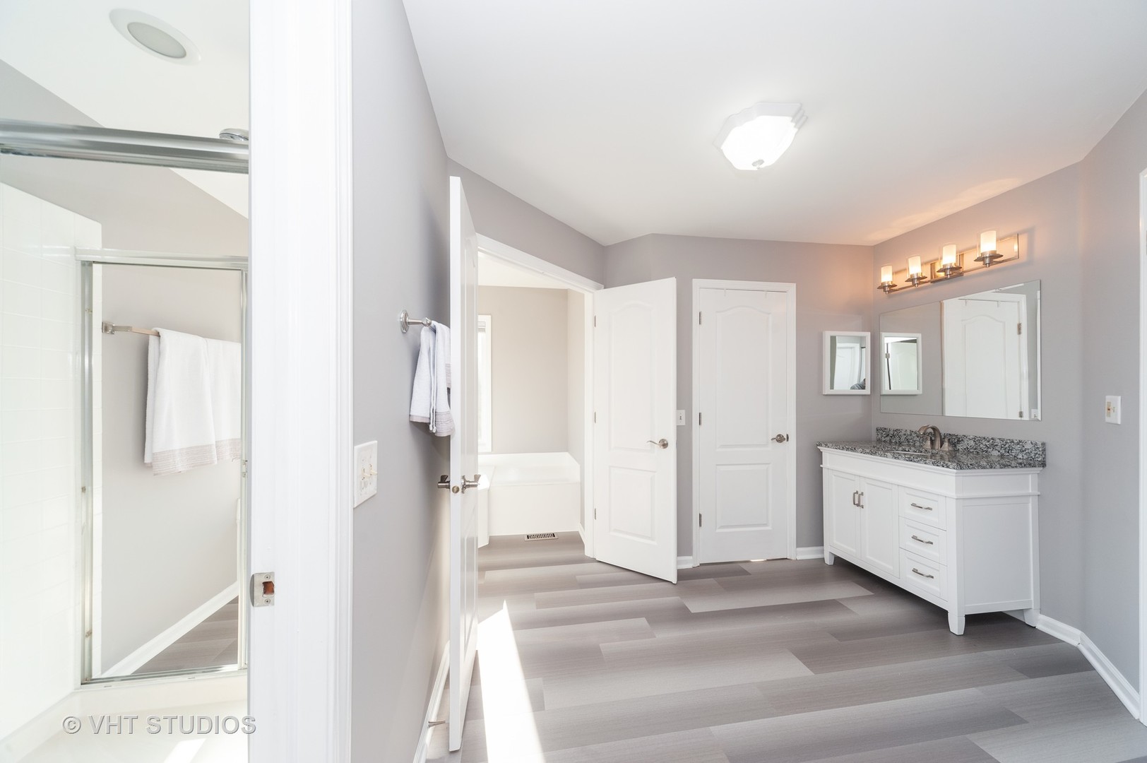 653 Raintree Court Buffalo Grove, IL 60089 - Photo 10 of 29