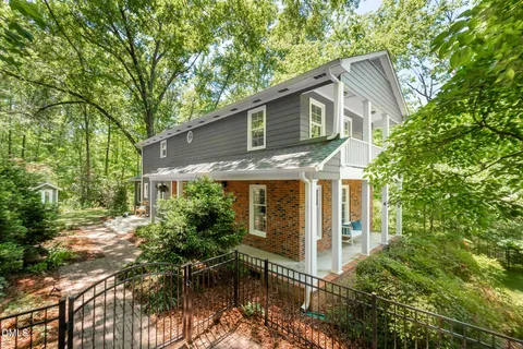 $685,000 | 917 Emory Drive, Chapel Hill, NC 27517