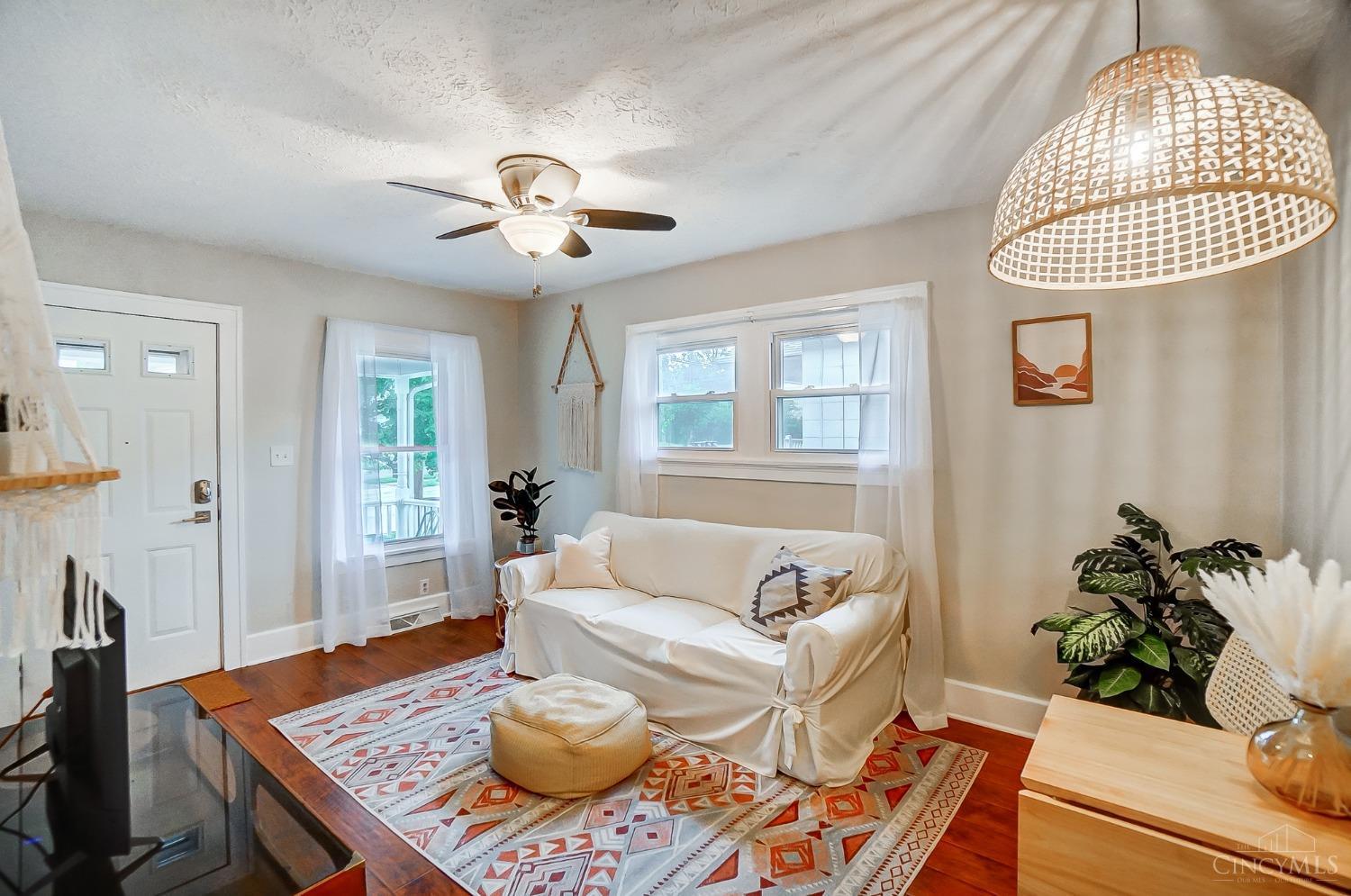 3992 Watterson Road Fairfax, OH 45227 - Photo 5 of 29 Gallery Image 5