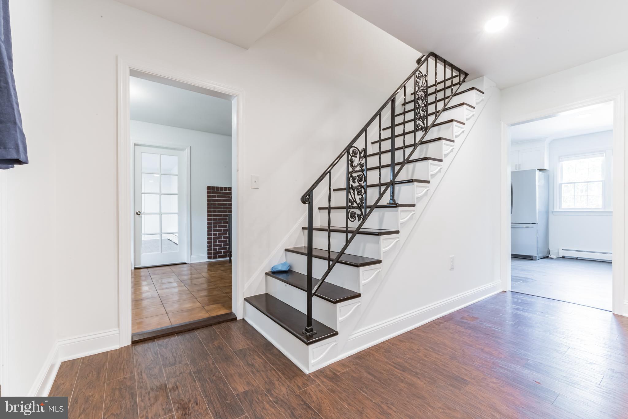 275 Dutch Mill Road Malaga, NJ 08328 - Photo 15 of 29 Stairs