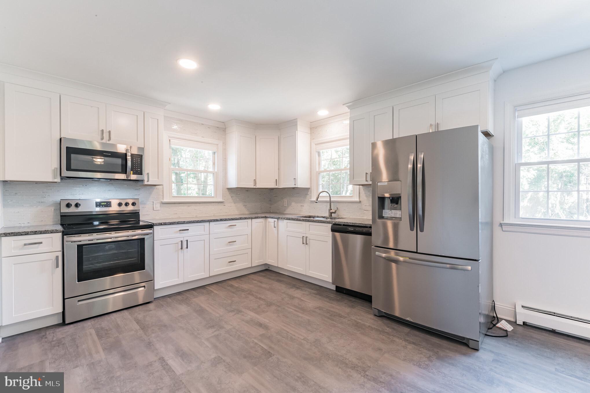275 Dutch Mill Road Malaga, NJ 08328 - Photo 6 of 29 Kitchen