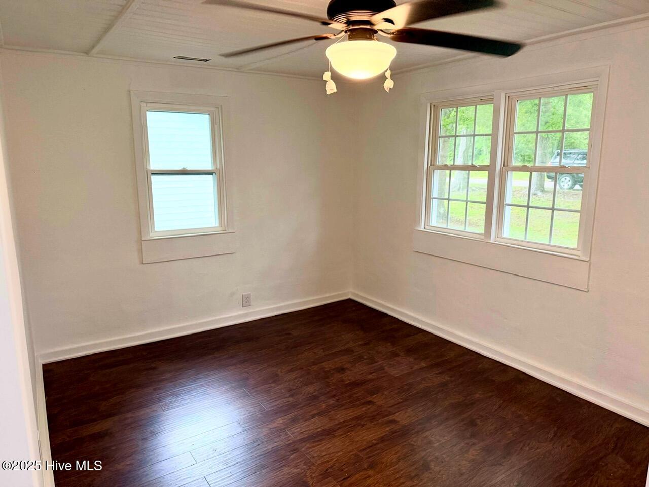 6305 Vance Street Bailey, NC 27807 - Photo 4 of 12 Living Room