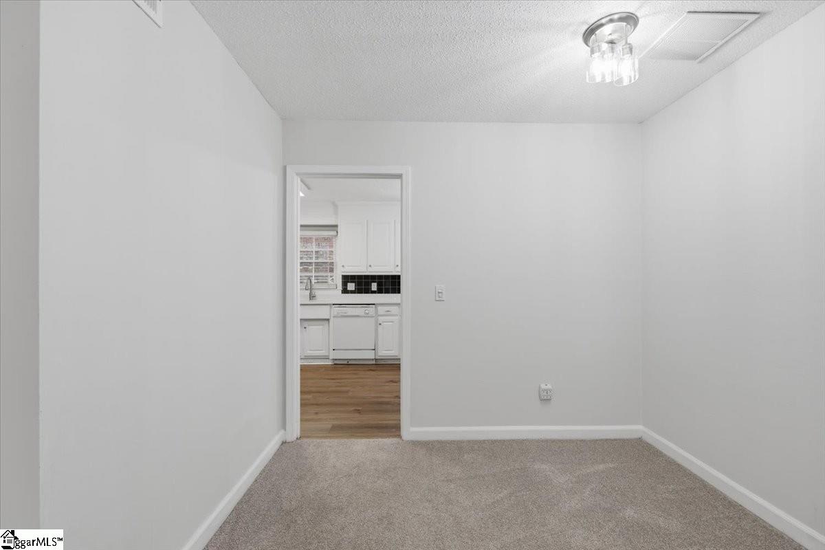 501 Edwards Road, Unit 30 Greenville, SC 29615 - Photo 8 of 28 Gallery Image 8