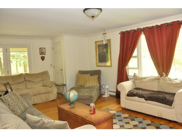 134 Canterbury Road Chichester, NH 03258 - Photo 3 of 10 Gallery Image 3