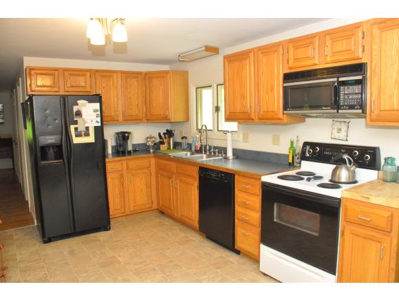 134 Canterbury Road Chichester, NH 03258 - Photo 5 of 10 Gallery Image 5