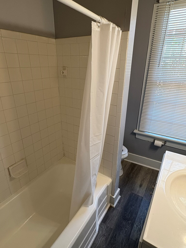 2427 Marion Street Columbus, GA 31906 - Photo 18 of 23 a bathroom with a bathtub