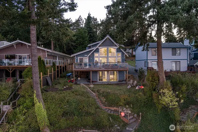 $1,490,000 | 159 South Harrington Lagoon Road, Coupeville, WA 98239