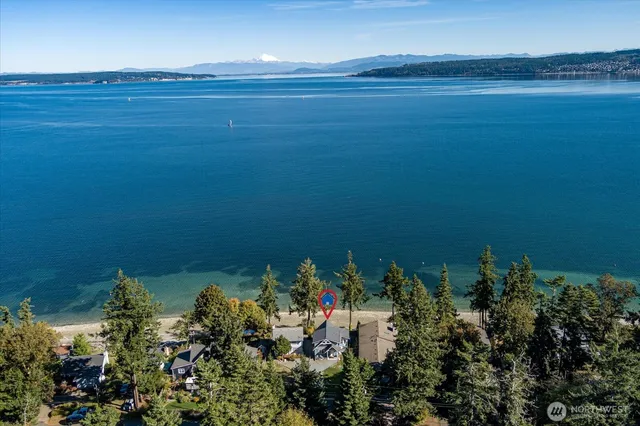 $1,490,000 | 159 South Harrington Lagoon Road, Coupeville, WA 98239