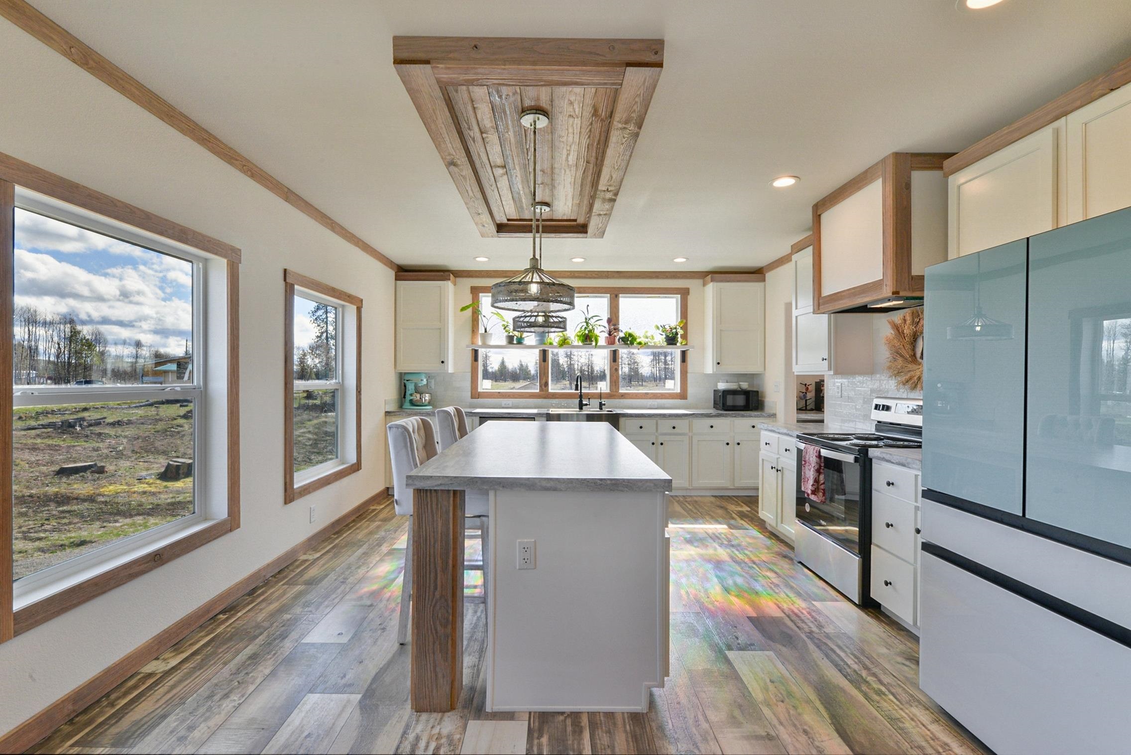 10004 South Medical Lake Road Medical Lake, WA 99022 - Photo 4 of 38