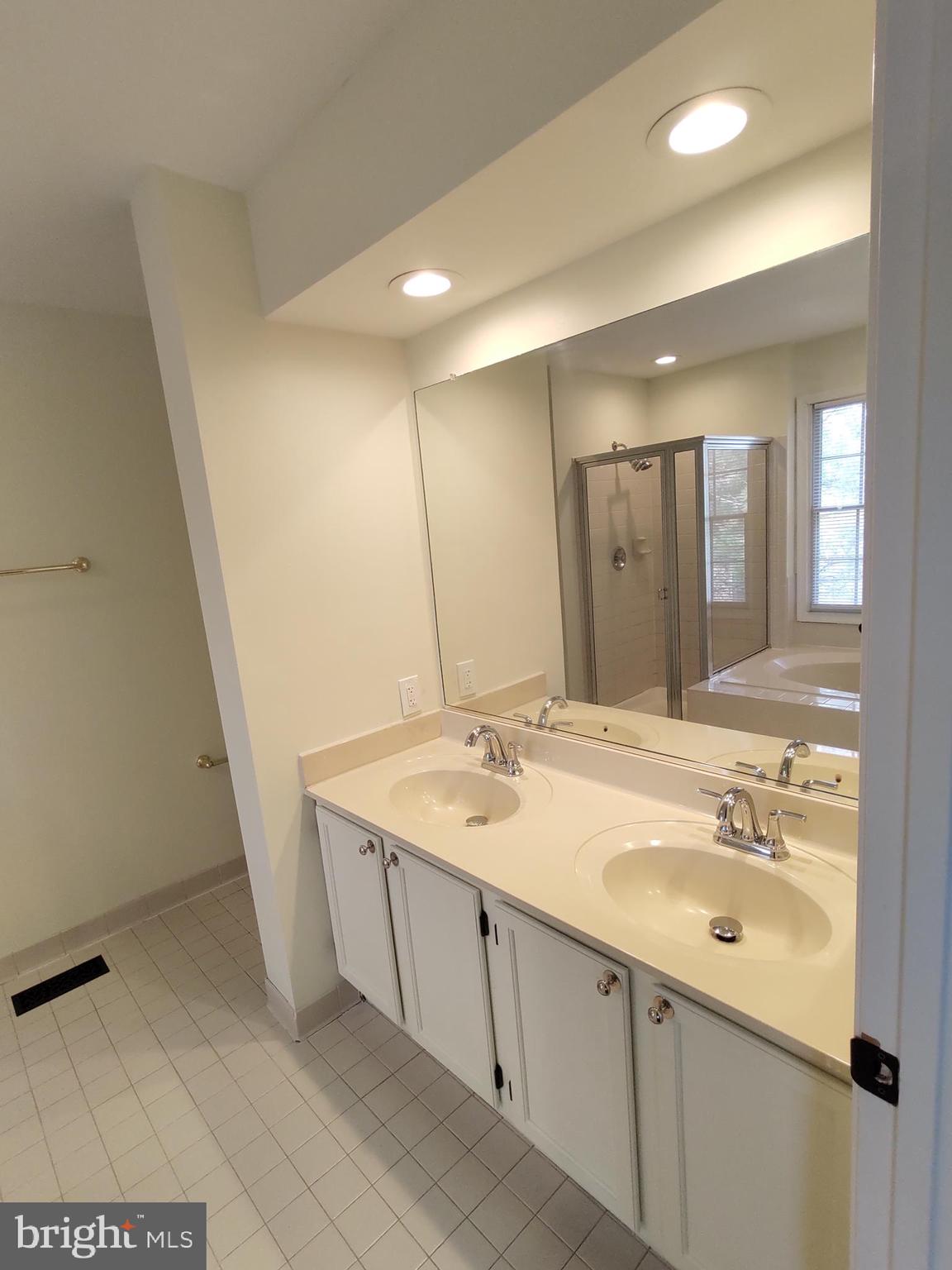 12122 Apache Tears Circle Laurel, MD 20708 - Photo 14 of 19