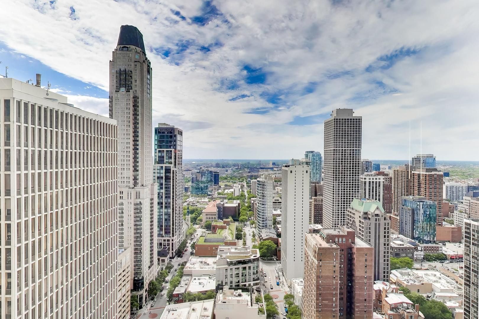 950 North Michigan Avenue, Unit 3103 Chicago, IL 60611 - Photo 34 of 68