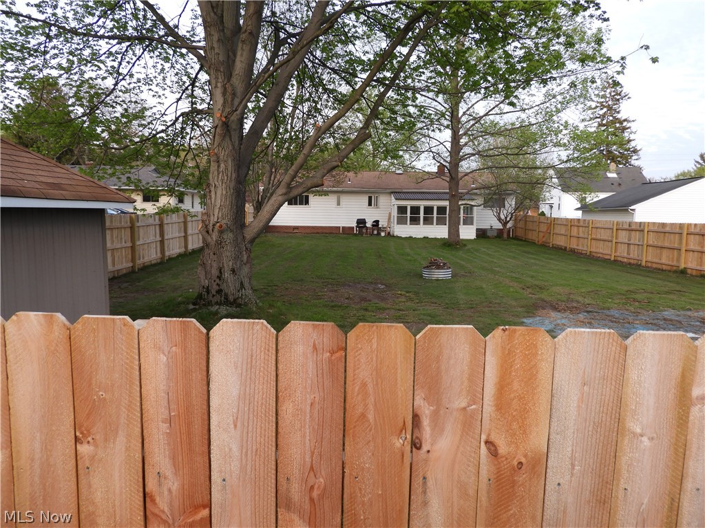 9634 Webster Road Strongsville, OH 44136 - Photo 15 of 17