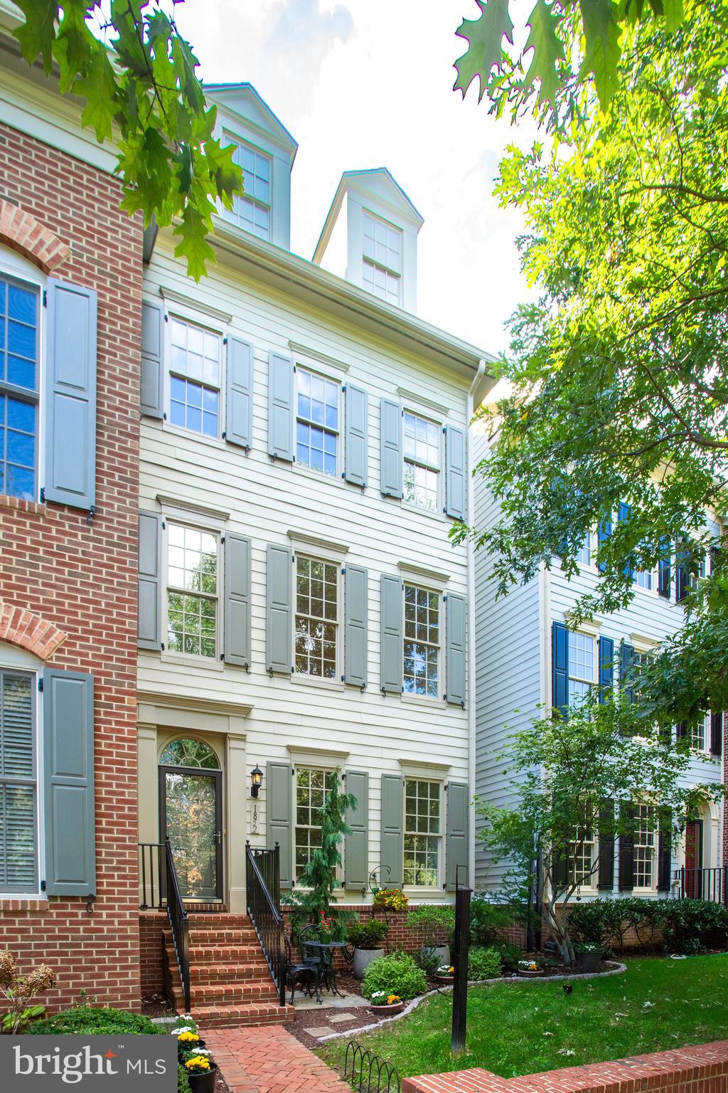 1852 Carpenter Road Alexandria, VA 22314 - Photo 1 of 63