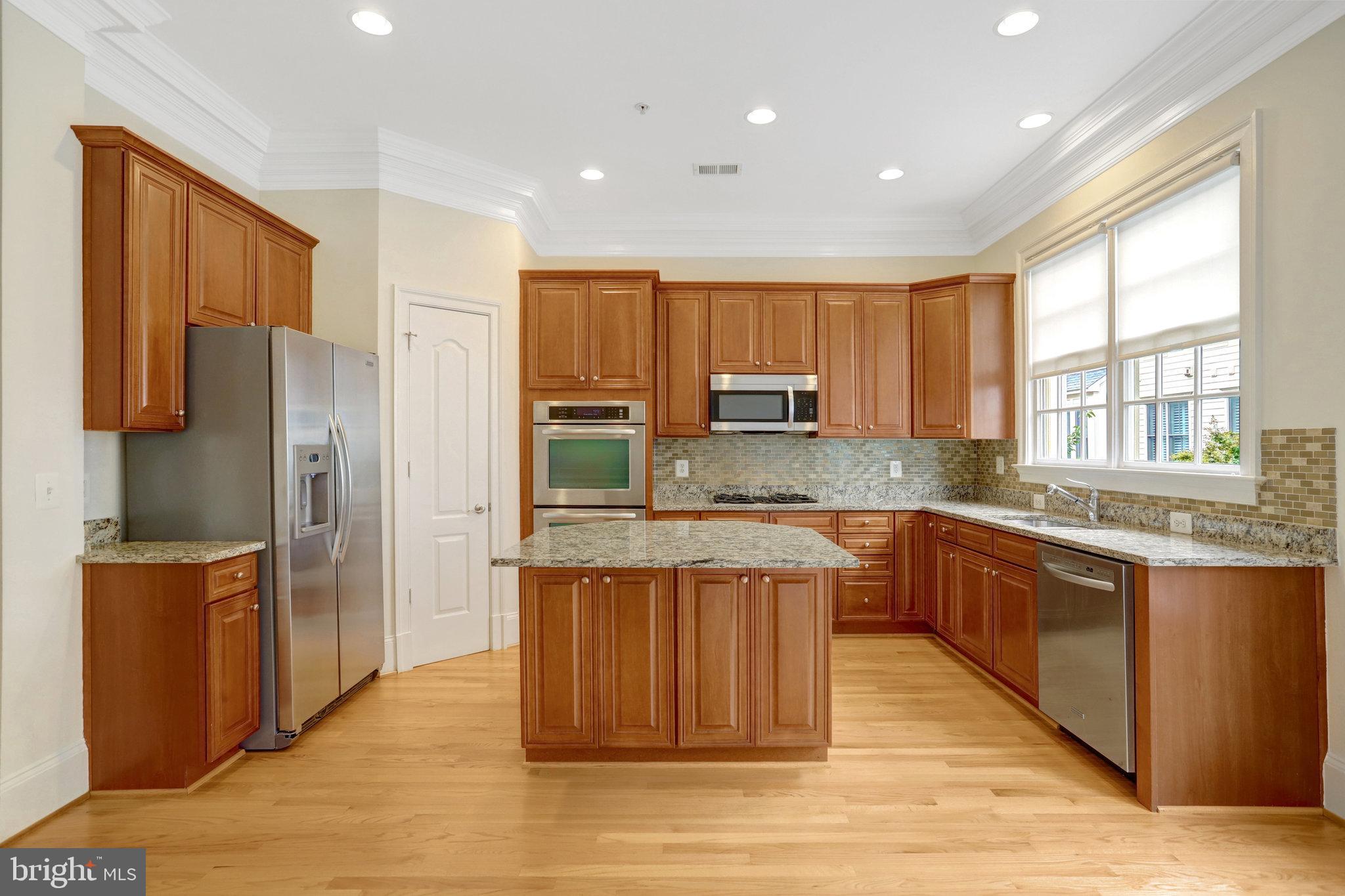 1852 Carpenter Road Alexandria, VA 22314 - Photo 16 of 63