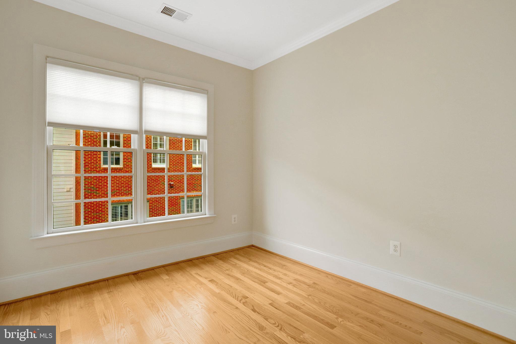1852 Carpenter Road Alexandria, VA 22314 - Photo 40 of 63 an empty room with a window